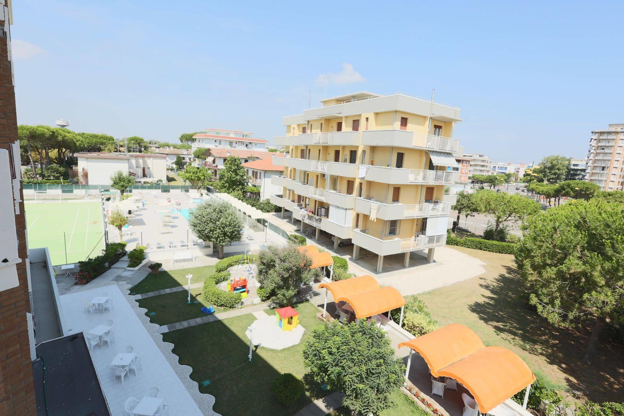 Hotel Marina Beach - Azzurro Club Ravenna Exterior foto